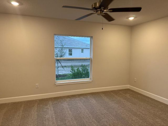 8664 Giovanni Avenue, Fort Pierce, FL 34951