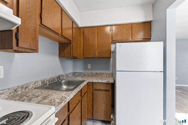 5-7 Warner St Extension 7E, Hartford, CT 06114