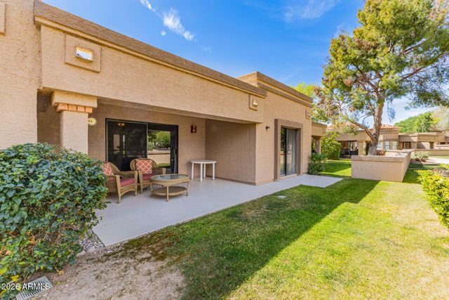 9424 W MCRAE Way, Peoria, AZ 85382