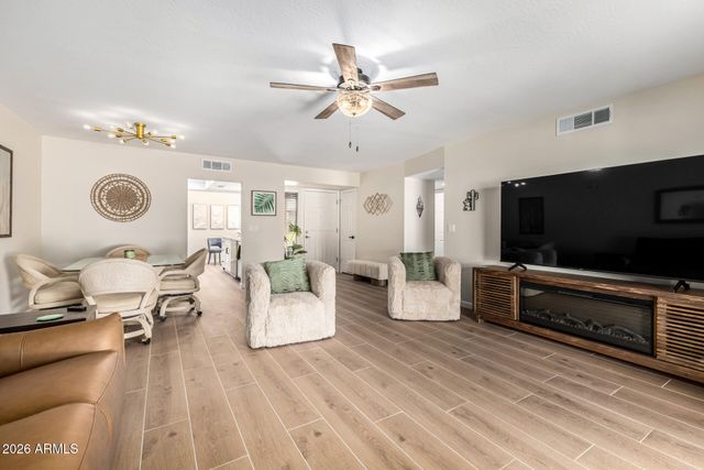 9424 W MCRAE Way, Peoria, AZ 85382