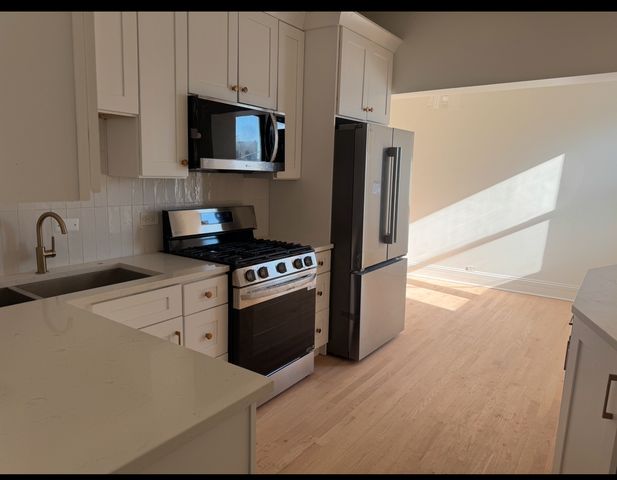 6617 S Minerva Avenue 2, Chicago, IL 60637