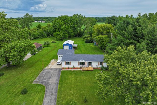1336 W Hurd Road, Vienna Charter Township, MI 48420