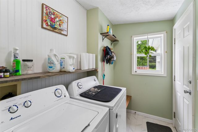 1336 W Hurd Road, Vienna Charter Township, MI 48420