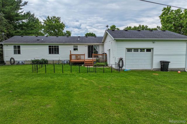1336 W Hurd Road, Vienna Charter Township, MI 48420
