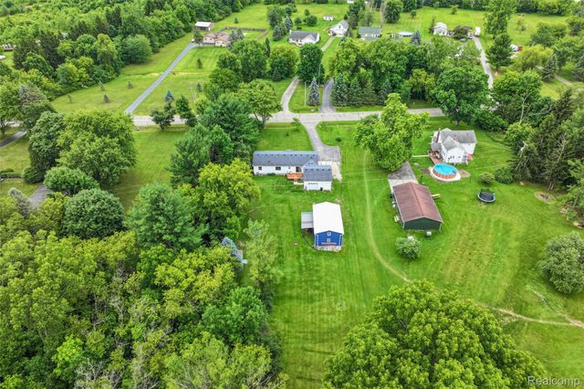 1336 W Hurd Road, Vienna Charter Township, MI 48420