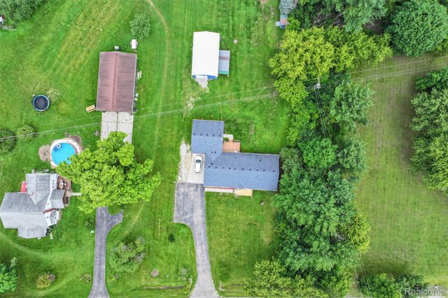 1336 W Hurd Road, Vienna Charter Township, MI 48420