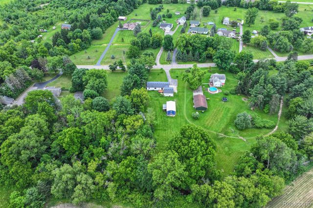 1336 W Hurd Road, Vienna Charter Township, MI 48420