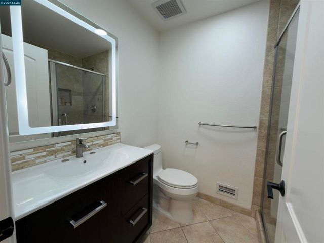 8240 Rhoda Ave, Dublin, CA 94568