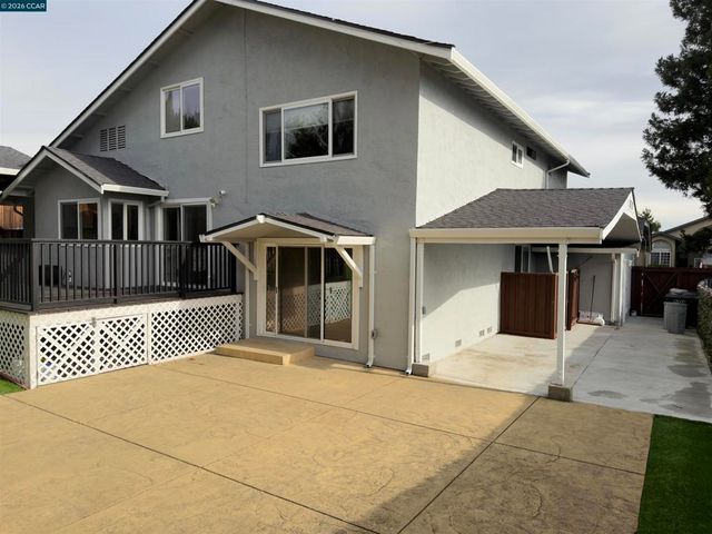 8240 Rhoda Ave, Dublin, CA 94568