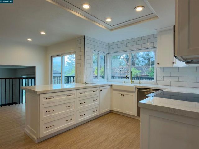 8240 Rhoda Ave, Dublin, CA 94568