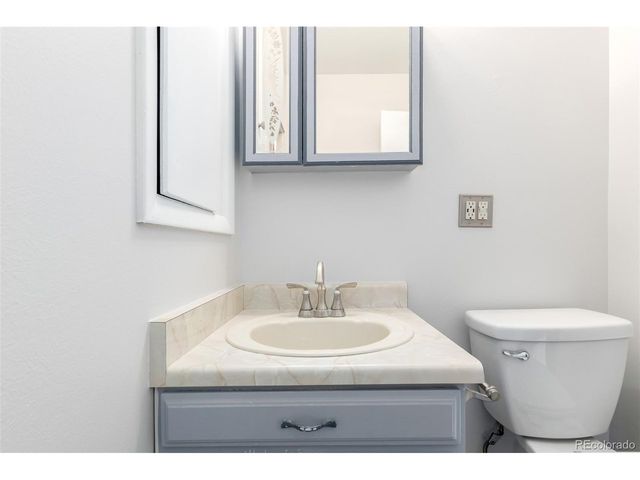 13084 E Alaska Pl, Aurora, CO 80012