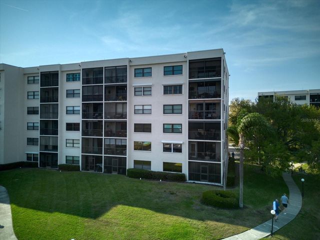 1324 PASADENA AVENUE S 201, South Pasadena, FL 33707