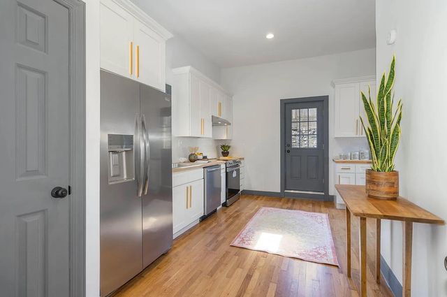 11 E 9th Street, Newport, KY 41071