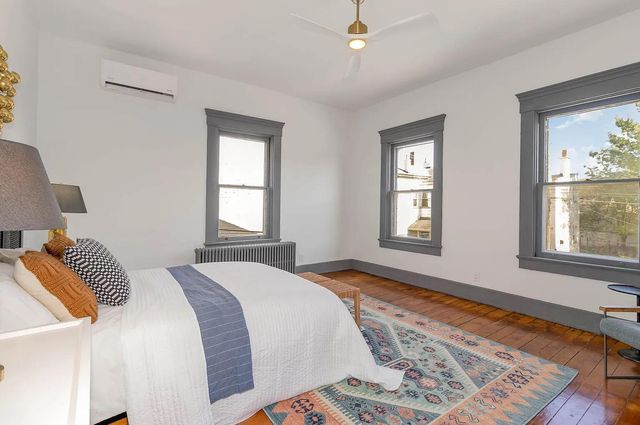 11 E 9th Street, Newport, KY 41071