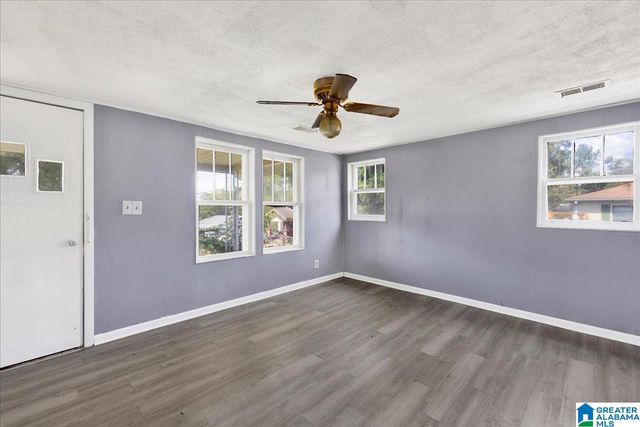 5213 JAVA AVENUE, Birmingham, AL 35224