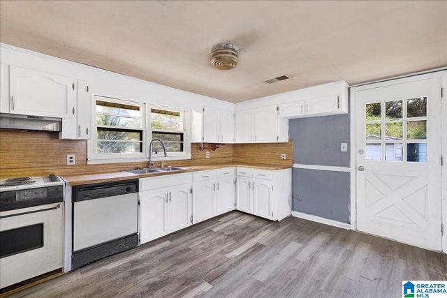 5213 JAVA AVENUE, Birmingham, AL 35224