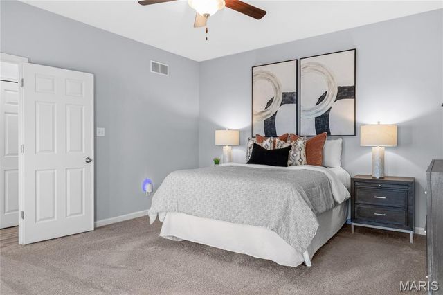 4033 Hempstead Street, St Charles, MO 63301
