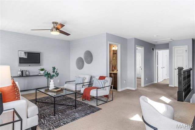 4033 Hempstead Street, St Charles, MO 63301