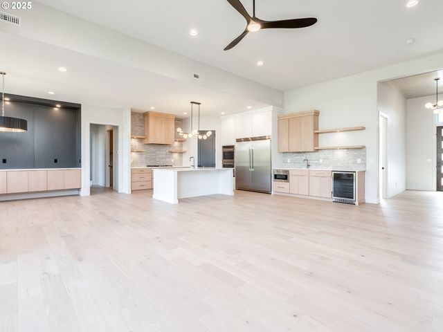 810 Nw 173RD Cir, Ridgefield, WA 98642