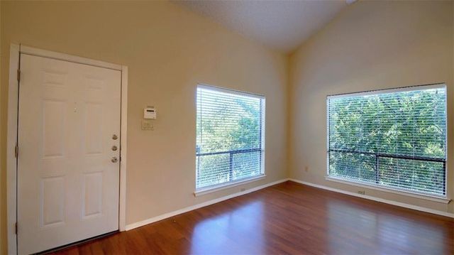 908 Poplar ST 203, Austin, TX 78705