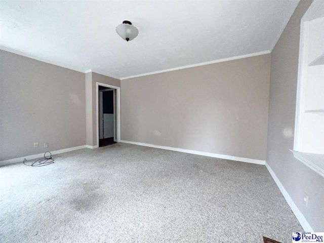 2005 McNeil Dr, Florence, SC 29501