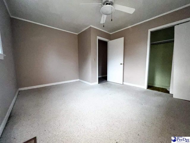 2005 McNeil Dr, Florence, SC 29501