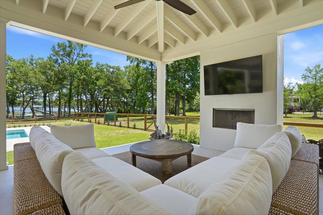 2831 Anchor Watch Drive, Wadmalaw Island, SC 29487