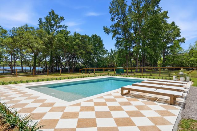 2831 Anchor Watch Drive, Wadmalaw Island, SC 29487