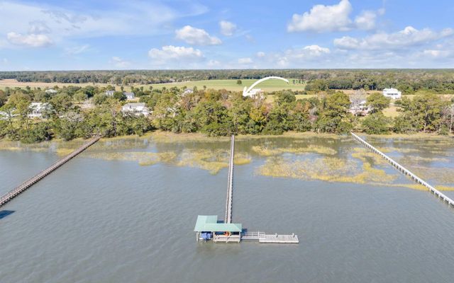 2831 Anchor Watch Drive, Wadmalaw Island, SC 29487