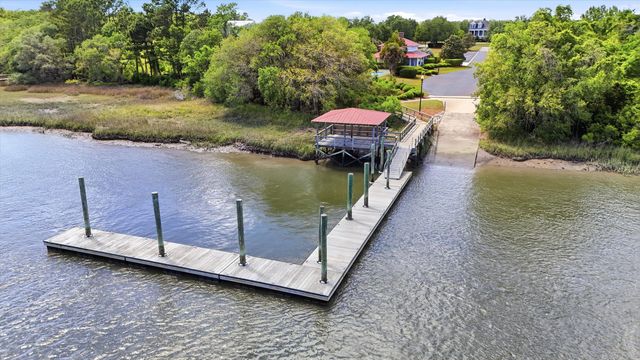 2831 Anchor Watch Drive, Wadmalaw Island, SC 29487