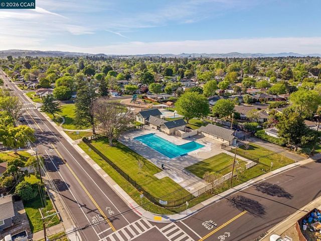 2137 Holbrook Drive, Concord, CA 94519