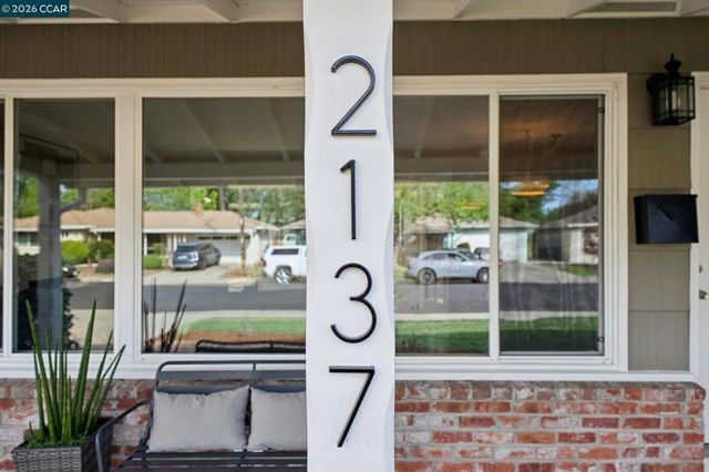 2137 Holbrook Drive, Concord, CA 94519
