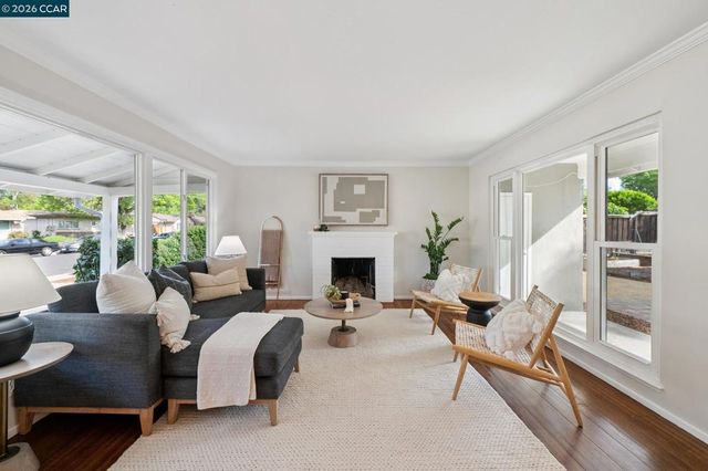 2137 Holbrook Drive, Concord, CA 94519