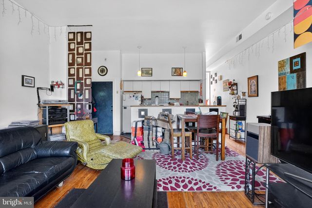440 E GIRARD AVE, Philadelphia, PA 19125