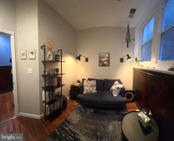 440 E GIRARD AVE, Philadelphia, PA 19125