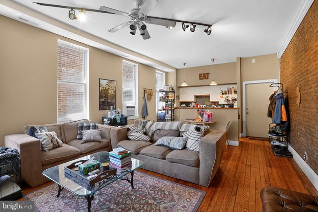 440 E GIRARD AVE, Philadelphia, PA 19125
