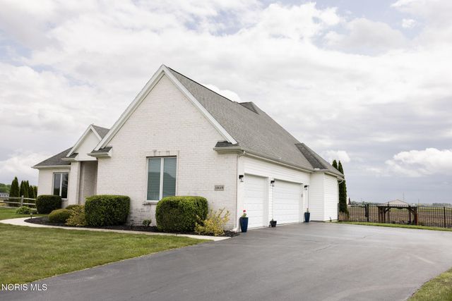 11649 Savanna Lake Boulevard, Whitehouse, OH 43571