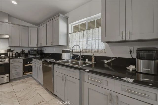 15688 Winnebago, Apple Valley, CA 92307