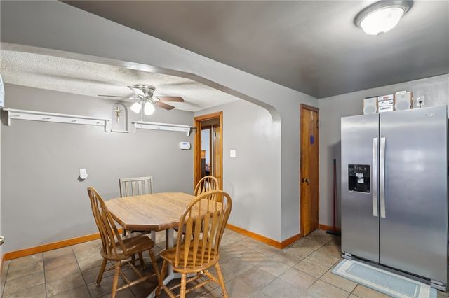 422 Mifflin St, West Mifflin, PA 15122