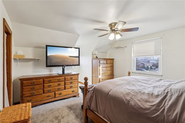 422 Mifflin St, West Mifflin, PA 15122