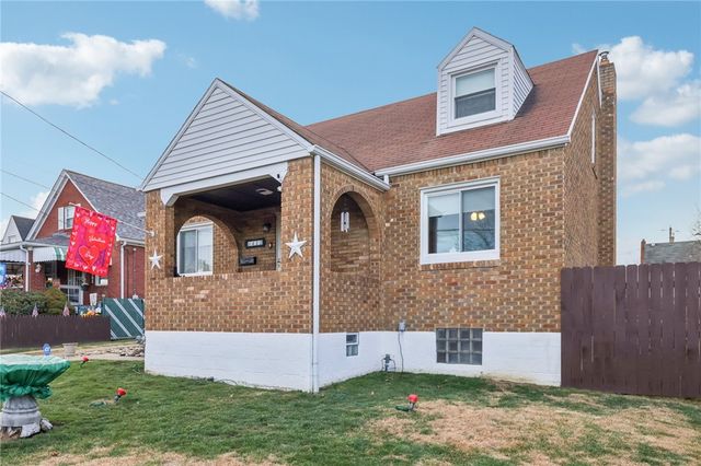 422 Mifflin St, West Mifflin, PA 15122