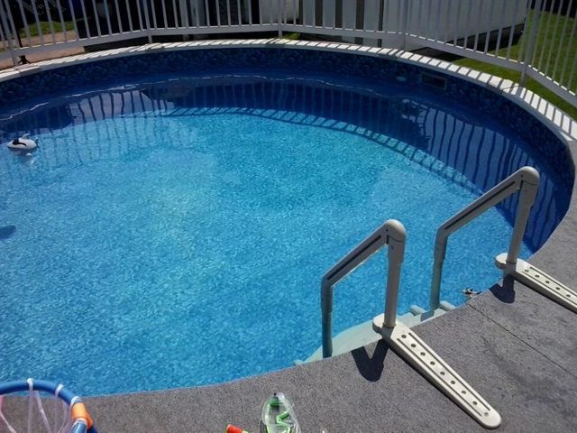 422 Mifflin St, West Mifflin, PA 15122