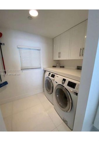 17050 N Bay Rd 605, Sunny Isles Beach, FL 33160