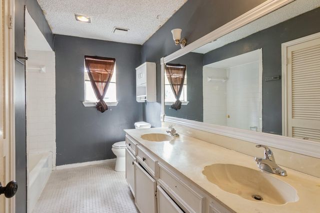 10815 Cypresswood Drive, Houston, TX 77070