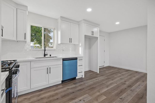 8728 E Khan Street, Selma, CA 93662