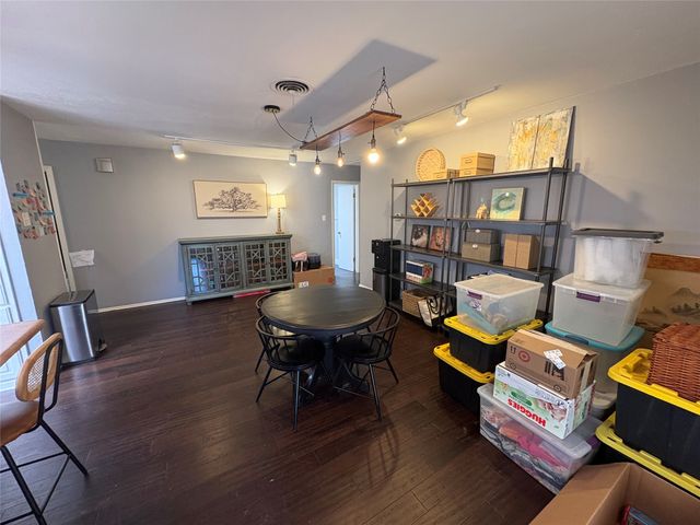 1121 Wade Drive, Bedford, TX 76022