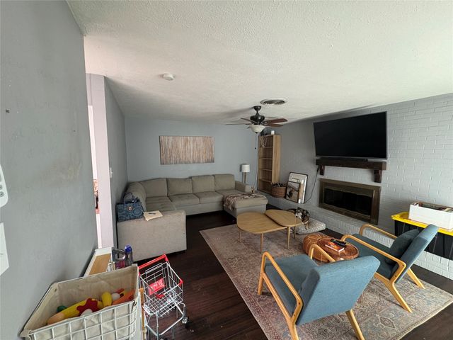 1121 Wade Drive, Bedford, TX 76022