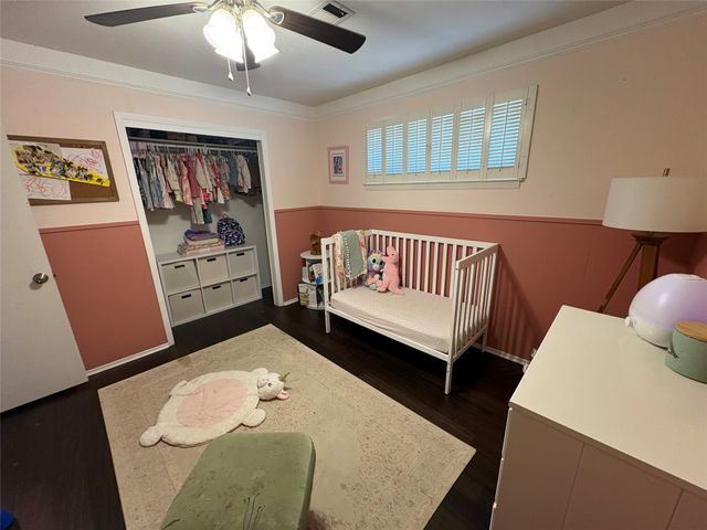 1121 Wade Drive, Bedford, TX 76022