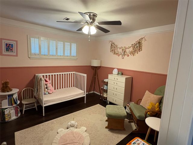 1121 Wade Drive, Bedford, TX 76022