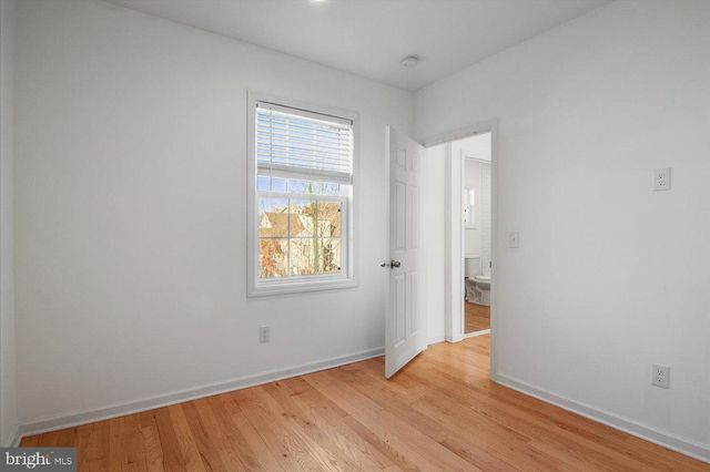 23 CARLTON ST, Edison, NJ 08837